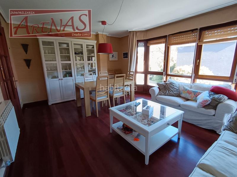 Foto b5ec2bb1-4408-4cd1-8773-1c1aa78aba20. Etagenwohnung in calle doctor senderos 5 in Carlos V Laredo