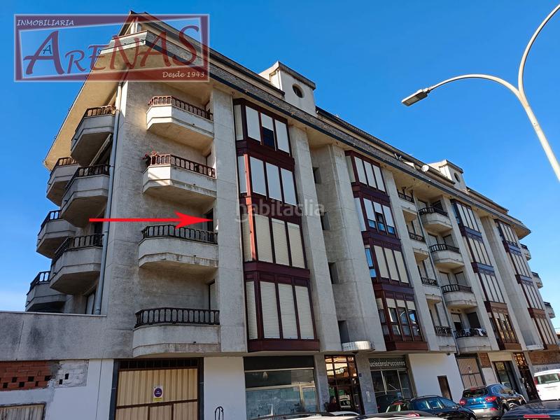 Foto ca498348-c896-42f1-b53d-f9d11c0aa33e. Pis a calle doctor senderos 5 a Carlos V Laredo