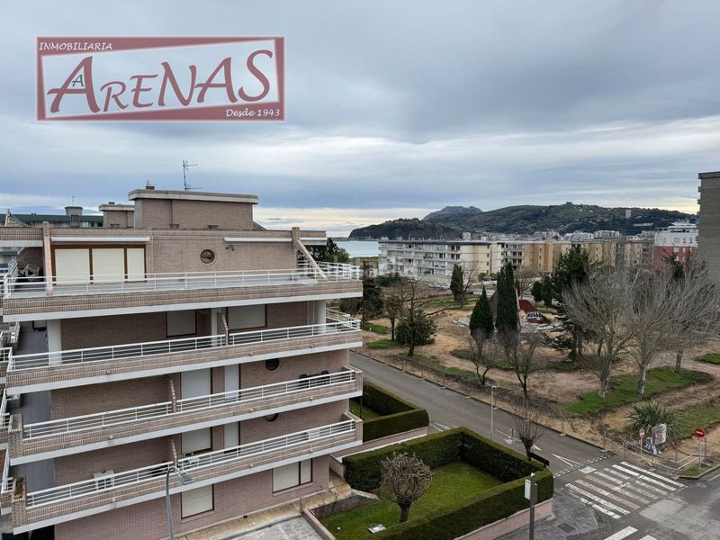 Foto 4208e688-acec-49fe-b833-c7db4fc9646a. Piso en avenida de francia 55 en Zona Playa Laredo