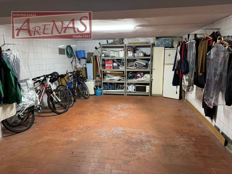 Foto 4b9464f0-bd85-48f6-9fc8-bd6c9a50d11e. Piso en avenida de francia 55 en Zona Playa Laredo