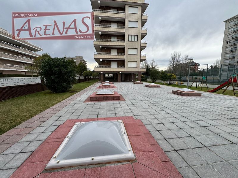 Foto 5e1d70c4-de63-484a-a98d-64e6ddf8f9df. Piso en avenida de francia 55 en Zona Playa Laredo