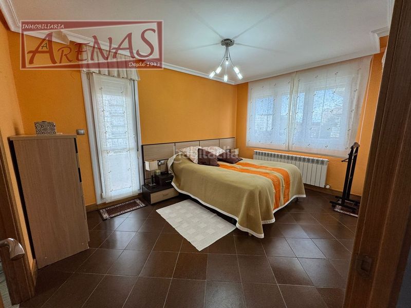 Foto 82609d57-3473-42b4-9daf-fd45b3e03ba7. Piso en avenida de francia 55 en Zona Playa Laredo