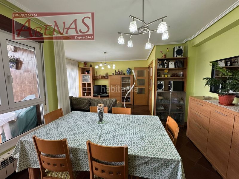 Foto f1f00021-75f2-45e2-980e-653dec0eb700. Piso en avenida de francia 55 en Zona Playa Laredo