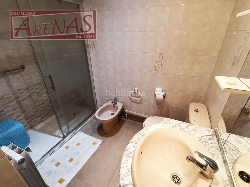 Foto 3a8442bf-66bd-4474-bdd9-230d972924e4. Casa adosada en Carlos V Laredo