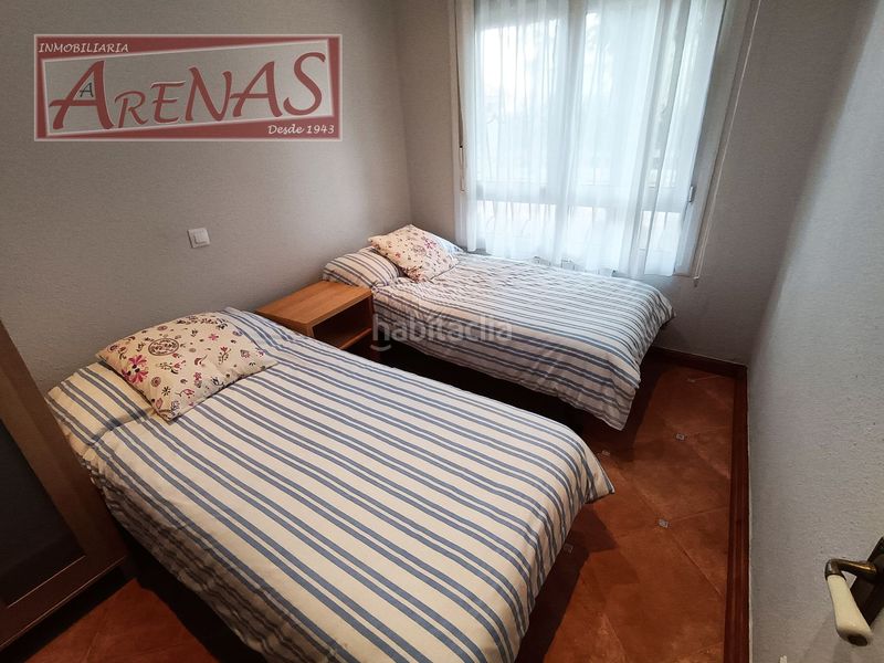 Foto b26b82ef-96bf-4c5b-97d9-0dfb72d7eaf4. Casa adosada en Carlos V Laredo