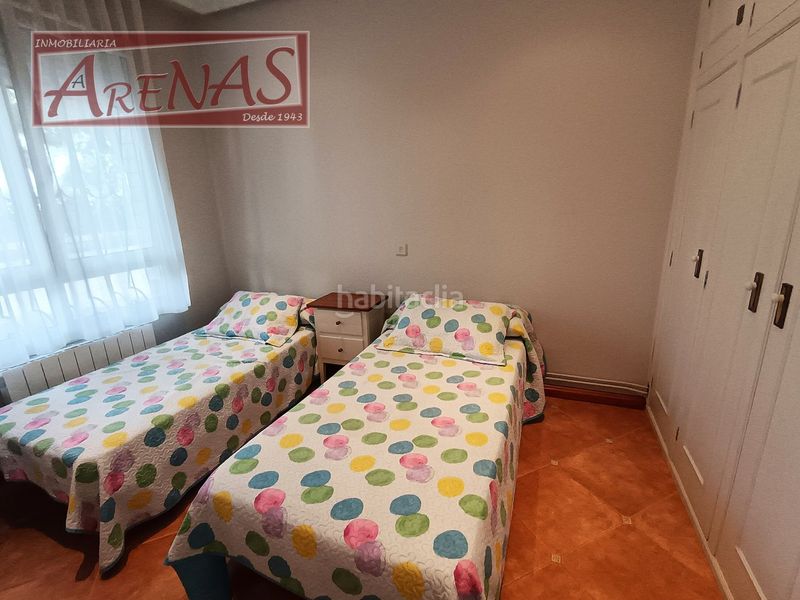 Foto 36604436-135a-4624-95dd-bae33cc355d4. Casa adossada amb calefacció a Carlos V Laredo