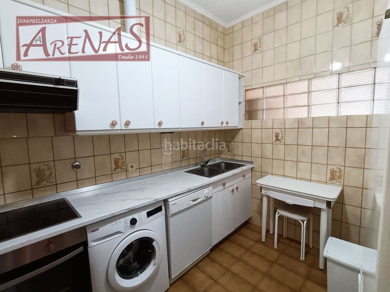 Foto 74b99a32-2a85-4bfb-aeda-027fa84b9522. Casa adossada amb calefacció a Carlos V Laredo