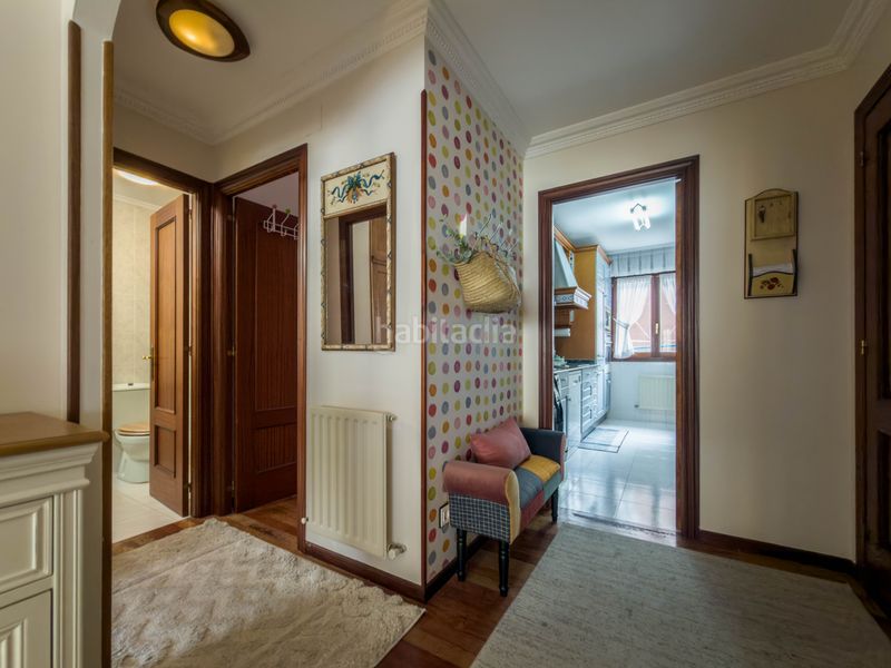 Foto 78273f00-82bd-40ed-a8f7-7d48905c55d3. Flat in calle emperador 5 in Centro Laredo