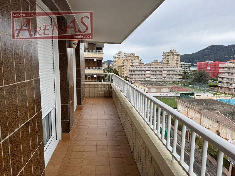 Foto 7ee101b6-2339-4ece-9888-574e42f7910b. Piso en avenida de francia 55 en Zona Playa Laredo