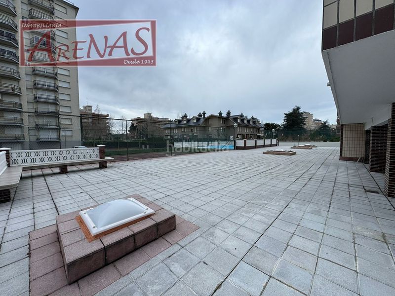 Foto 96a61214-5404-43d4-a9f2-48f643db3506. Piso en avenida de francia 55 en Zona Playa Laredo