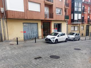 Local commercial à N/a. Local de 120 mts. totalmente diáfano, ideal para almacén, ubicad