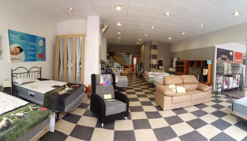 Foto 1be191c2-7d3f-4410-9541-0c8bf4b77058. Local comercial en calle emperador 14 local comercial ubicado en una zona del Centro . en Laredo