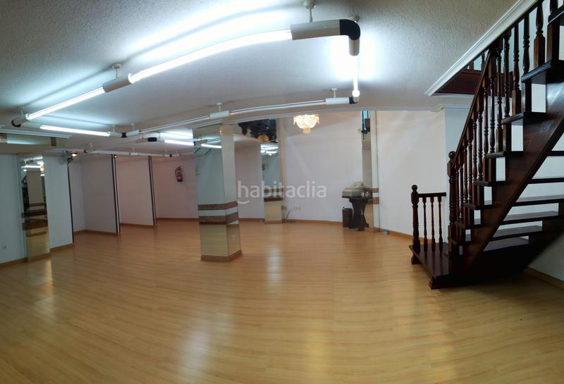 Foto 0c84ffb1-8ea6-4811-bb5c-18c0ebc74427. Local comercial a calle emperador 8 a Centro Laredo