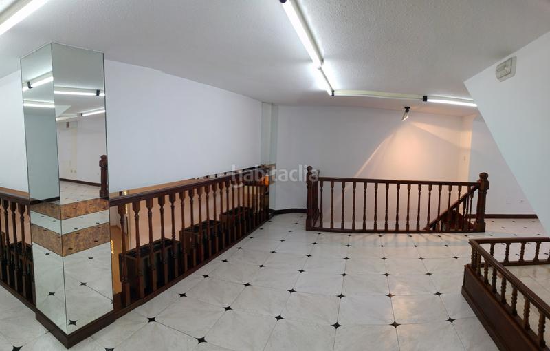 Foto adfbb497-5a59-4fd5-9626-cecdbab41a32. Local comercial a calle emperador 8 a Centro Laredo