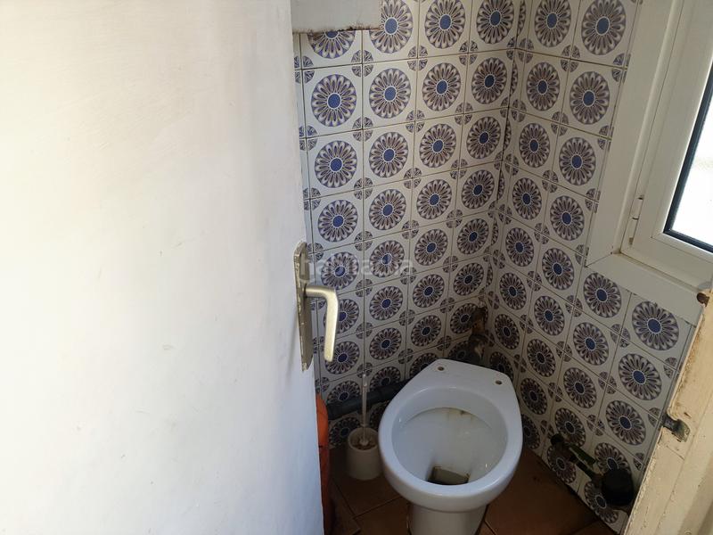Foto 1cb3b4c0-8505-4476-b366-96b4a164b715. Locale commerciale in avenida derechos humanos 15a in Laredo