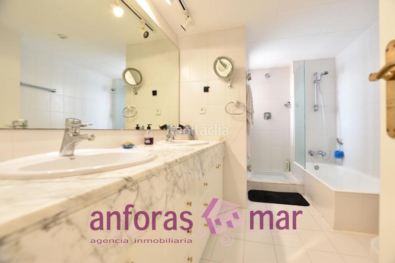 Foto c4765da0-1f69-46c6-b621-593987400d09. Penthouse with parking pool in Platja de la Paella Torredembarra