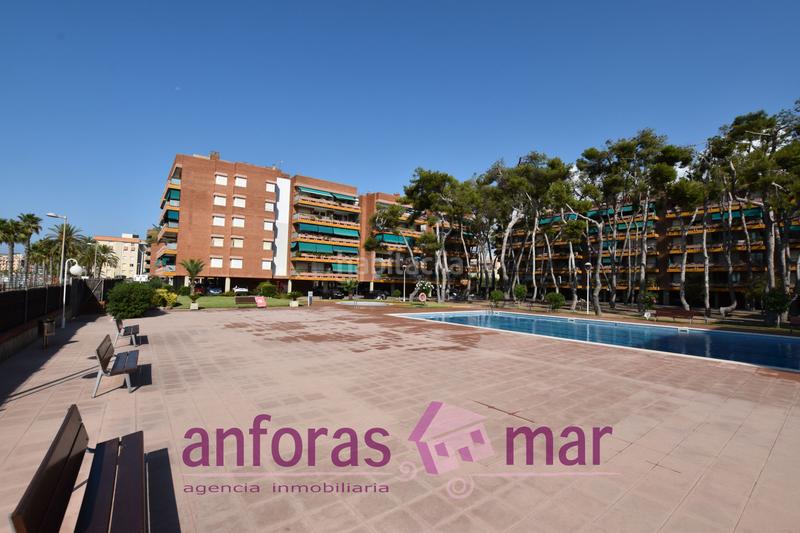 Foto fbc349b3-44c8-4ec2-9fd9-2ac34ed58d08. Penthouse with parking pool in Platja de la Paella Torredembarra