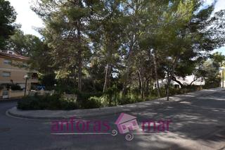 Residential Plot in Carrer baix empordà 66. Terreno esquinero en la mora cerca de la playa