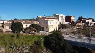 Casa a Carrer del migjorn 26. Independiente muy competitiva, del ao 2005, con vistas agradabl