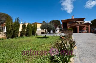 Casa a Vespella de Gaià. Casa doble con mucho terreno, paz y tranquiilidad