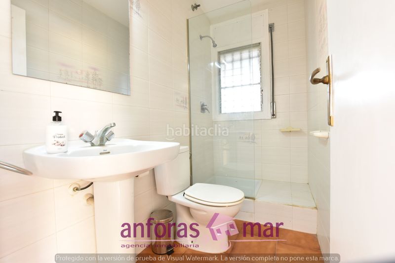 Foto 0f872948-2c60-4587-a195-f44a46178947. Casa amb xemeneia calefacció aparcament piscina a Creixell