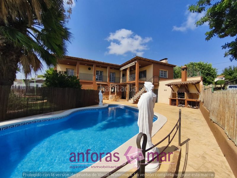 Foto d764bfcb-f66c-4378-b931-02ce5c98e0ec. Casa amb xemeneia calefacció aparcament piscina a Creixell