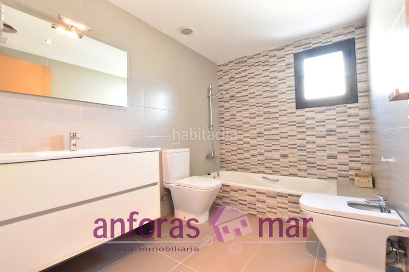 Foto 457c2b5e-c7e4-44a3-8592-2627947b9489. Casa  independiente con piscina, moderna y como nueva en Cambrils