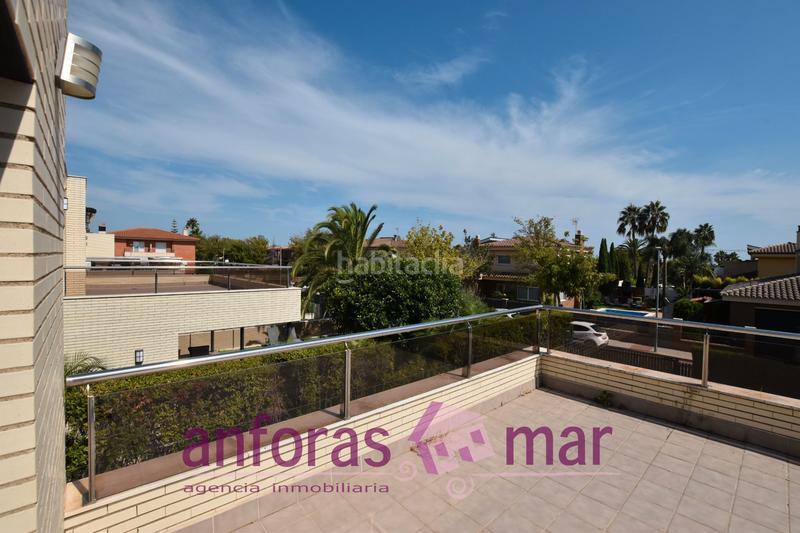 Foto 53e0eb69-da56-4d73-ba66-533156338cc1. Casa  independiente con piscina, moderna y como nueva en Cambrils