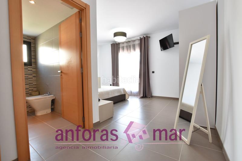 Foto 641d15e2-140a-4f8d-bdde-dd15b8ab8e34. Casa  independiente con piscina, moderna y como nueva en Cambrils