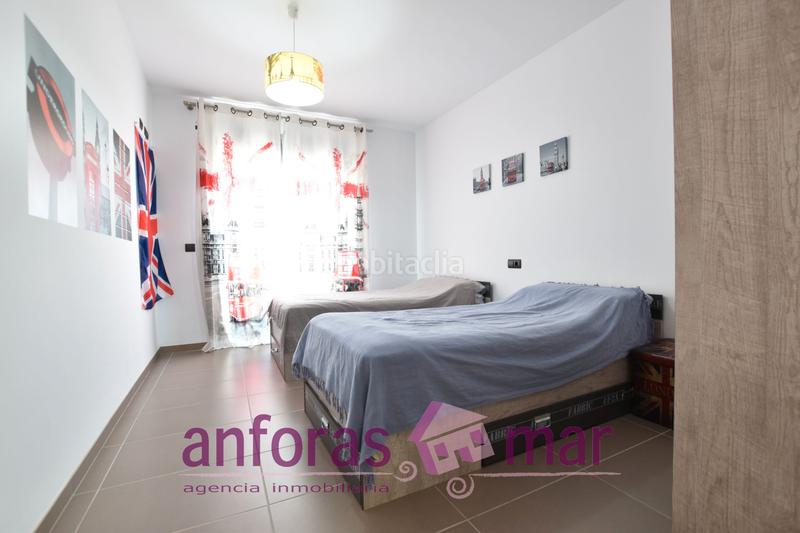 Foto a3570f2c-c061-4dce-a3d4-e1fedeb6459c. Casa  independiente con piscina, moderna y como nueva en Cambrils