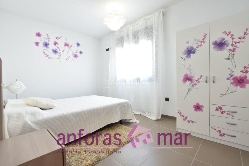 Foto b96b0c64-c269-46d0-82e9-7e7f54a23623. Casa  independiente con piscina, moderna y como nueva en Cambrils