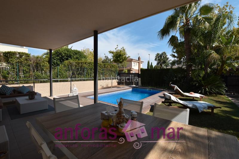 Foto cead7f38-b840-4265-a6be-bd4464a2249f. Casa  independiente con piscina, moderna y como nueva en Cambrils