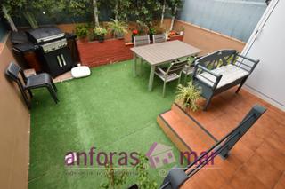 Casa adossada a Clarà. Casa lista para entrar a vivir, agradable, en urbanización tranq