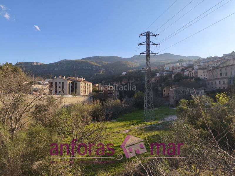 Foto 0040280c-f7dc-4482-9b6a-8f2a74d90895. Edifici a carrer del pont 16 a Riba (La)