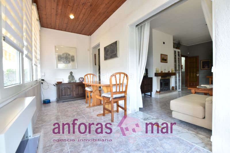 Foto 1c8c845e-8553-466f-bb26-8b4980a05f81. Xalet amb xemeneia calefacció aparcament piscina a Vendrell (El)