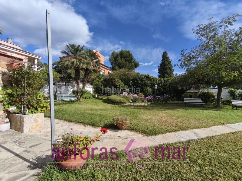 Foto 7ce28855-ce8c-4dca-9d69-bab8f694020c. Xalet amb xemeneia calefacció aparcament piscina a Vendrell (El)