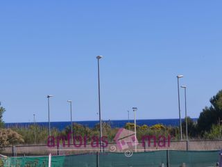 Wohngrundstück in Carrer del golf de roses 4. Parcela con proyecto y permisos aprobados en torredembarra