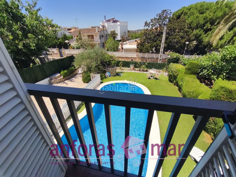 Foto 3f1970aa-d44b-4744-a1bb-4286fe1fced8. Casa amb xemeneia aparcament piscina a Els Munts Torredembarra