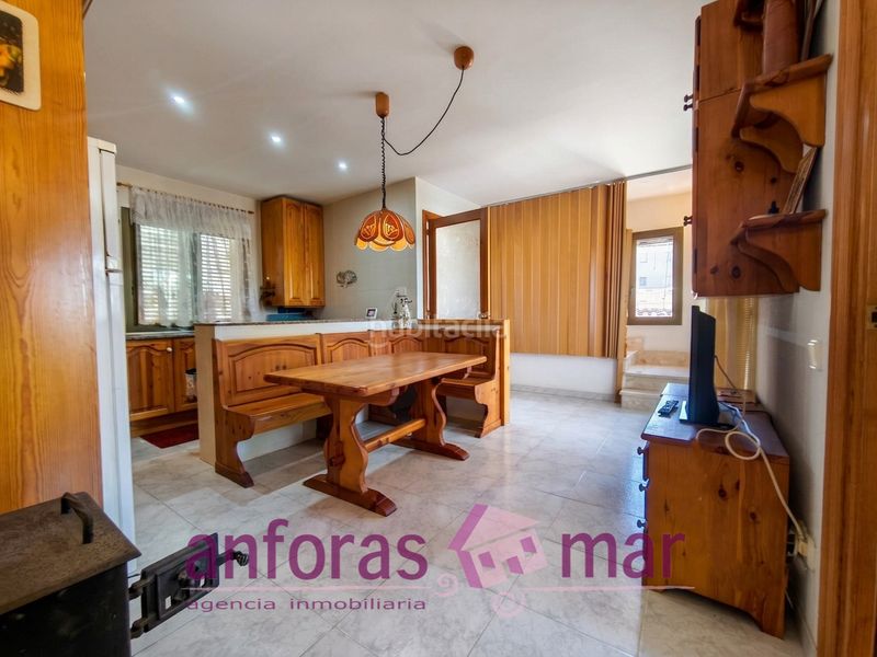 Foto 4dbf9398-e72a-492a-b94c-4973e1460384. Casa amb xemeneia aparcament piscina a Els Munts Torredembarra