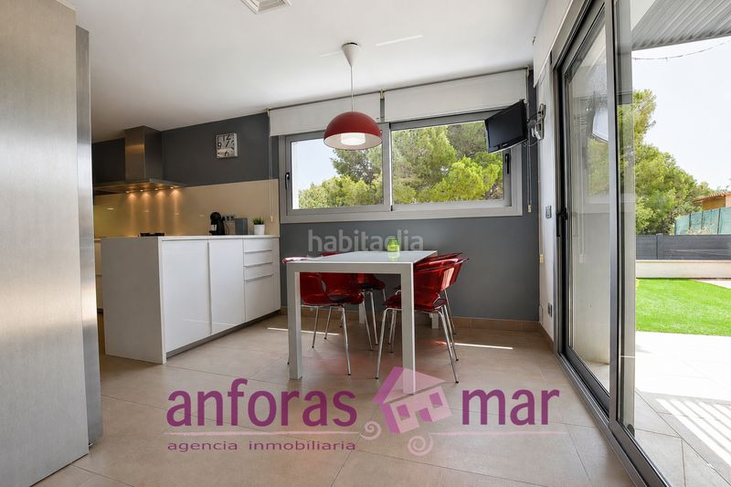 Foto 2e18a1c3-67d0-4490-a7d8-47a639a4e966. Casa amb calefacció aparcament piscina a El Tancat-Mas d´en Gual Vendrell (El)