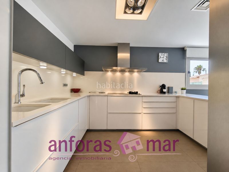 Foto 602d4efe-0a8a-49d4-89b8-a98d6395adcf. Casa amb calefacció aparcament piscina a El Tancat-Mas d´en Gual Vendrell (El)