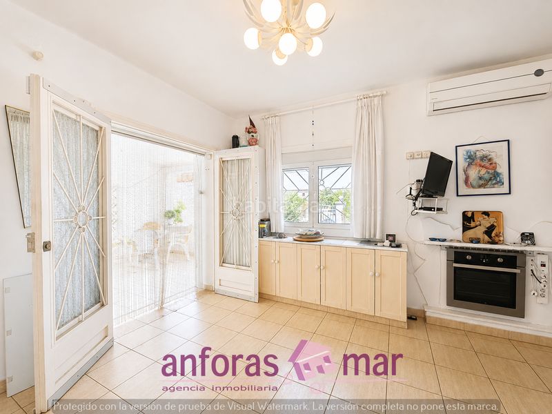 Foto abed0bb4-5c2d-47df-a911-b3401474e47f. Casa amb xemeneia calefacció aparcament a Clarà Torredembarra