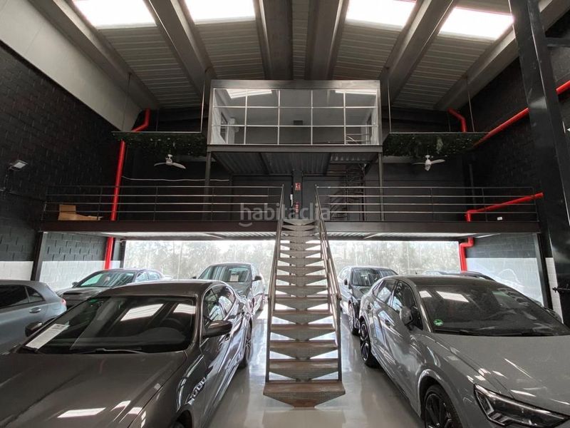 Foto 0b220757-8d42-4be2-a291-b47624c064e2. Alquiler local comercial increible nave comercial moderna en traspaso nueva andalucia en Marbella