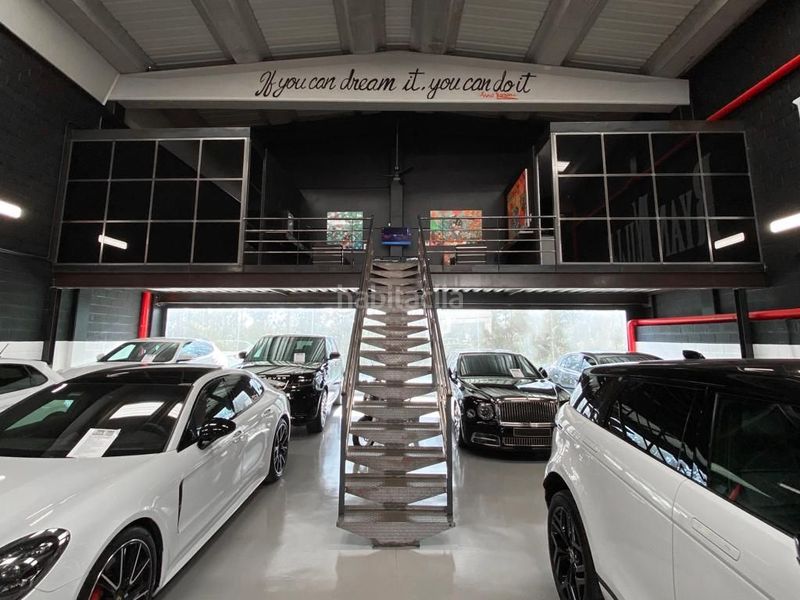 Foto bcb6e167-a58d-4379-b820-5f339f2bf7e2. Alquiler local comercial increible nave comercial moderna en traspaso nueva andalucia en Marbella