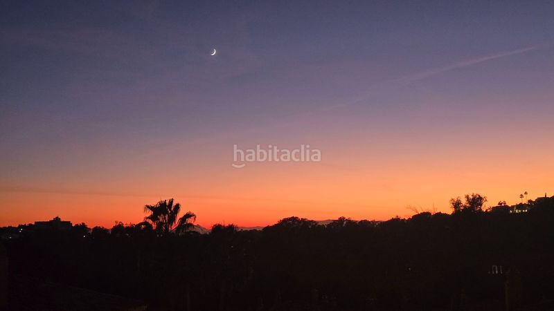 Foto 1993f5af-90c6-463a-bd4b-3eb146e52220. Piso en pico de alcazaba 21 estupendo piso luminoso en la prestigiosa urbanización Benatalaya! en Estepona