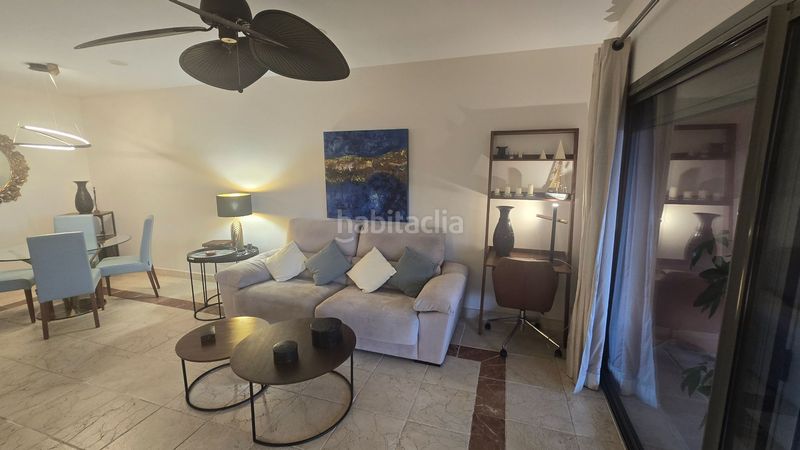 Foto 489087cb-e6ba-4e0c-a1a4-742d473f05b1. Piso en pico de alcazaba 21 estupendo piso luminoso en la prestigiosa urbanización Benatalaya! en Estepona