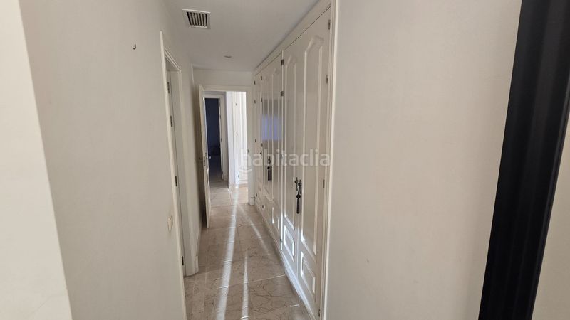 Foto 4bb02b7a-9907-4403-909d-1a7f43e349d4. Piso en pico de alcazaba 21 estupendo piso luminoso en la prestigiosa urbanización Benatalaya! en Estepona
