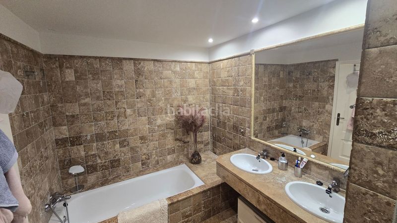 Foto 98070498-7427-41e8-84e9-d9ae5544525f. Piso en pico de alcazaba 21 estupendo piso luminoso en la prestigiosa urbanización Benatalaya! en Estepona