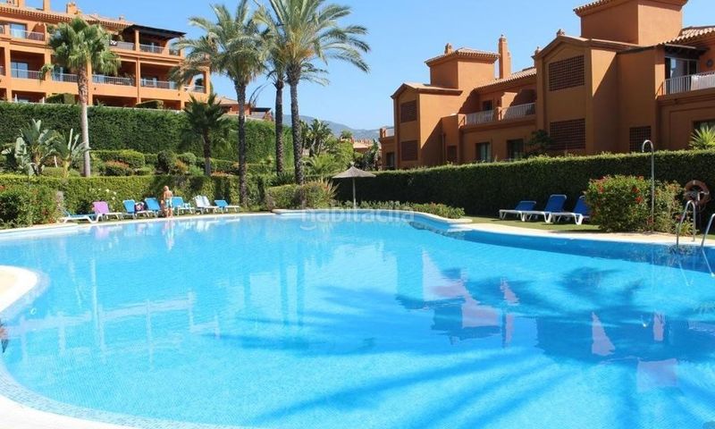 Foto abcab3db-185f-4f16-a7ee-504981708000. Piso en pico de alcazaba 21 estupendo piso luminoso en la prestigiosa urbanización Benatalaya! en Estepona