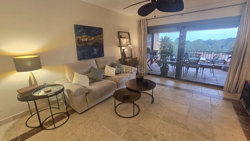 Foto ac810aeb-6612-4225-8860-351a3e61ce69. Piso en pico de alcazaba 21 estupendo piso luminoso en la prestigiosa urbanización Benatalaya! en Estepona